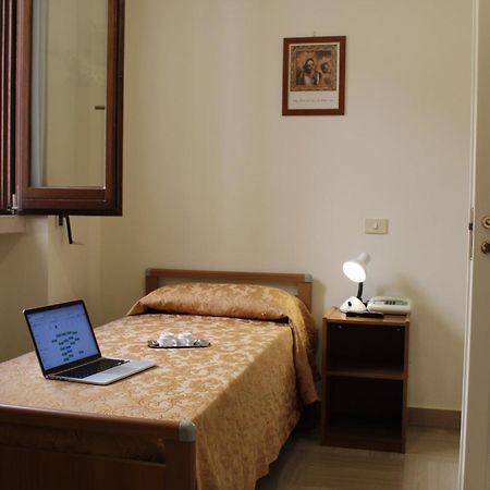 Albergo Del Santuario Santa Maria di Leuca Exterior photo