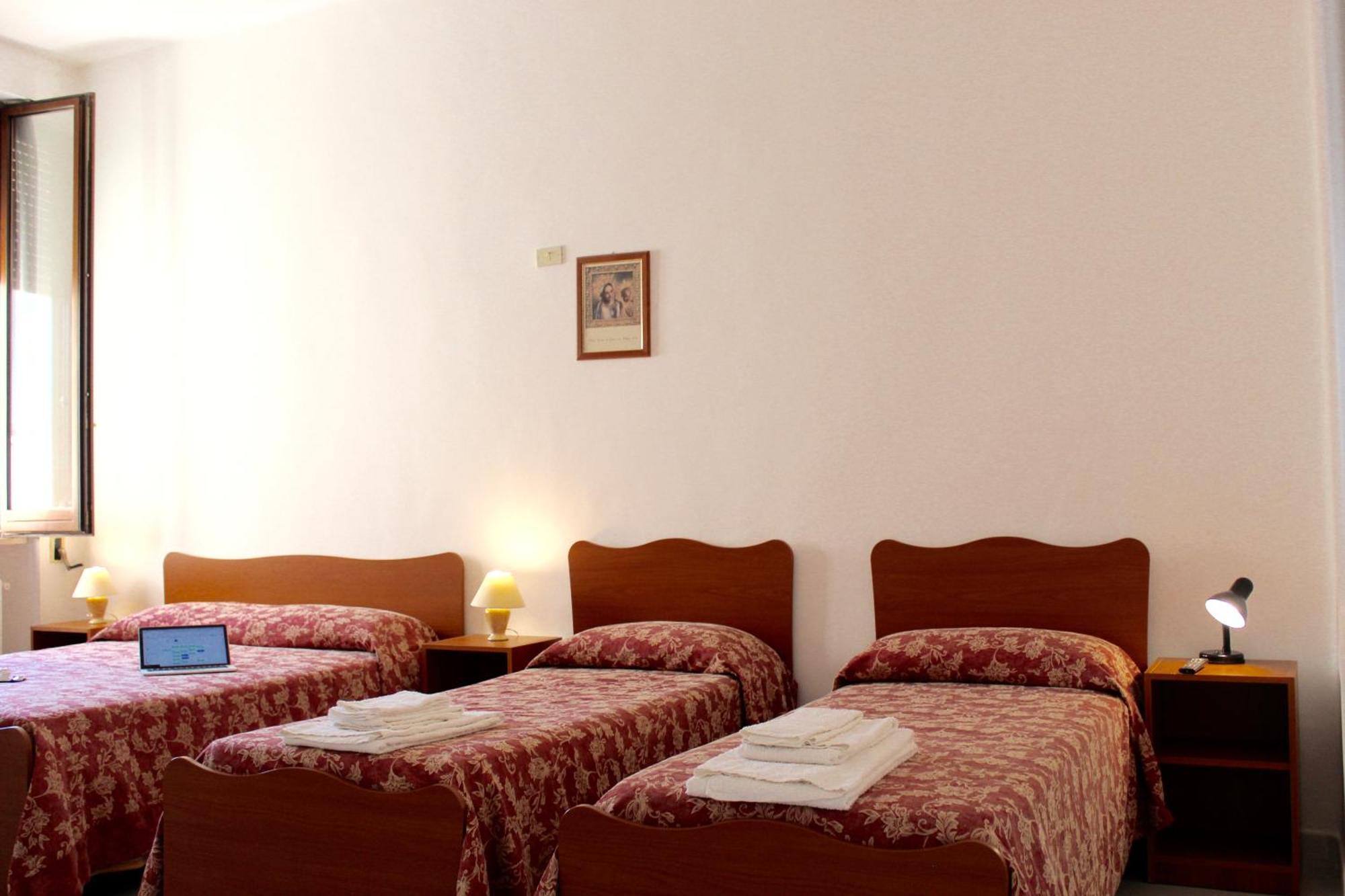 Albergo Del Santuario Santa Maria di Leuca Exterior photo