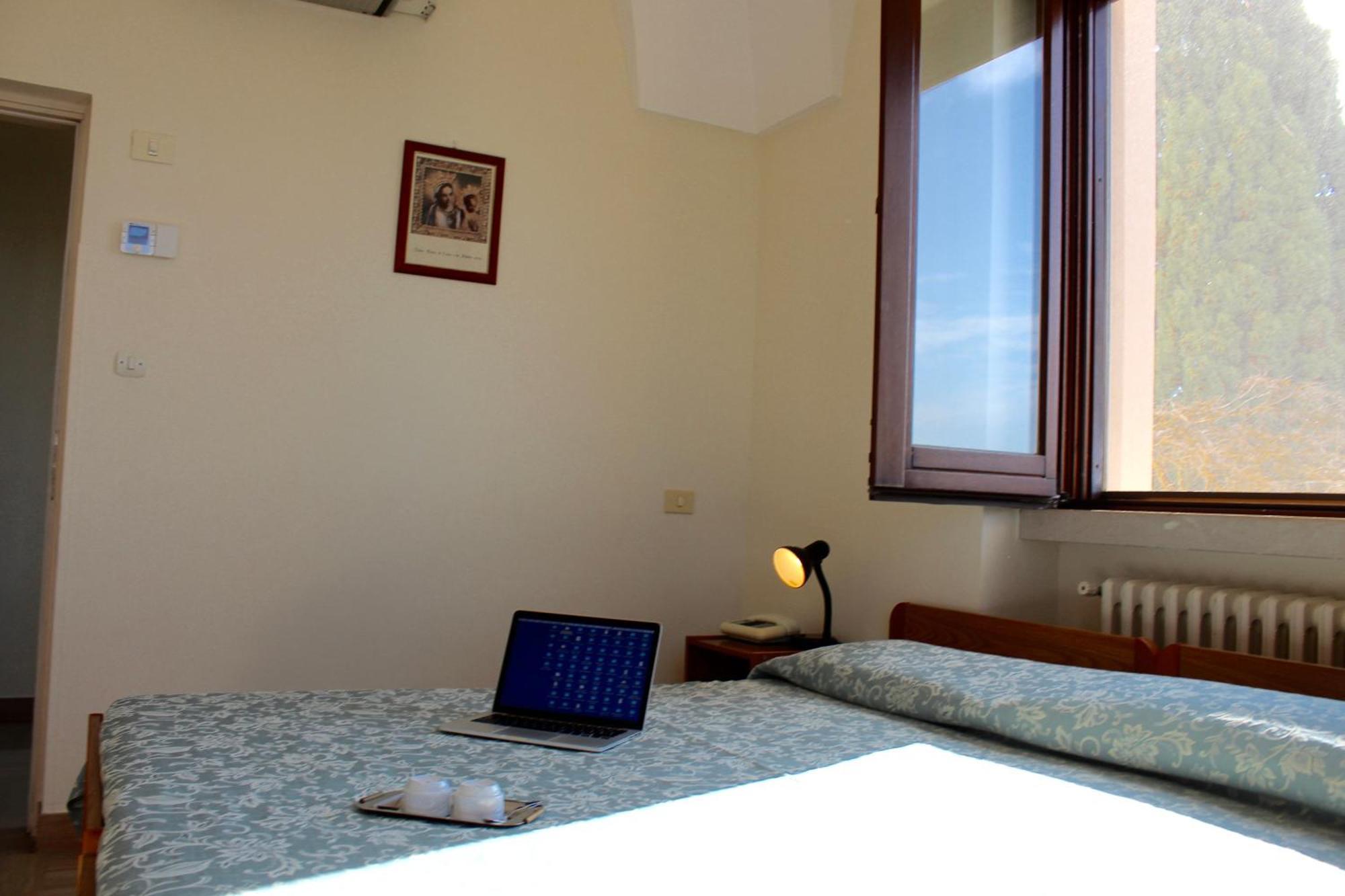 Albergo Del Santuario Santa Maria di Leuca Exterior photo